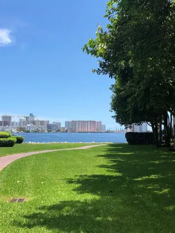 Aventura FL 33180