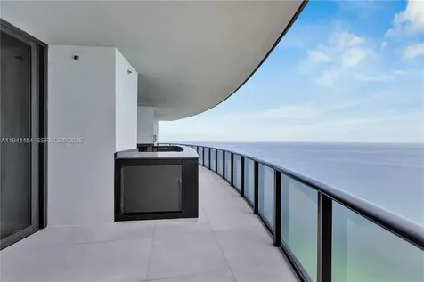 18555 Collins Avenue Sunny Isles Beach FL 33160