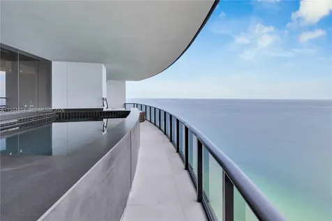 18555 Collins Avenue Sunny Isles Beach FL 33160