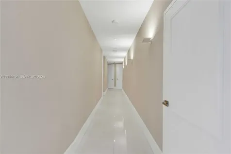 18555 Collins Avenue Sunny Isles Beach FL 33160