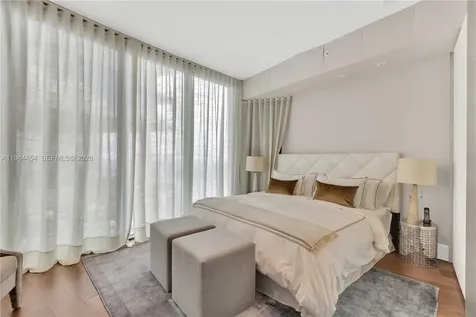 18555 Collins Avenue Sunny Isles Beach FL 33160