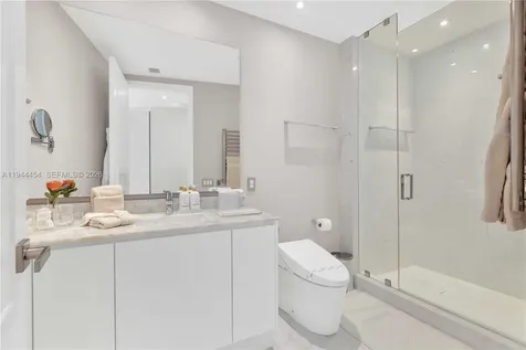 18555 Collins Avenue Sunny Isles Beach FL 33160