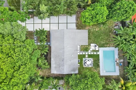 21021 NE 13th Place Miami FL 33179