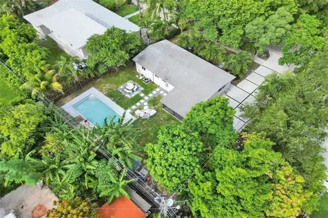 21021 NE 13th Place Miami FL 33179