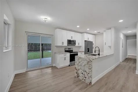 21021 NE 13th Place Miami FL 33179