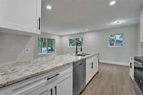 21021 NE 13th Place Miami FL 33179