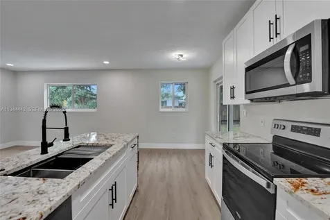 21021 NE 13th Place Miami FL 33179