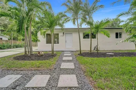 21021 NE 13th Place Miami FL 33179