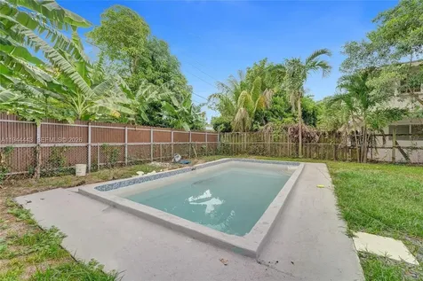 21021 NE 13th Place Miami FL 33179