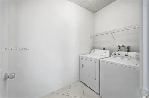 2233 SE 24th Place Homestead FL 33035