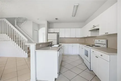 2233 SE 24th Place Homestead FL 33035