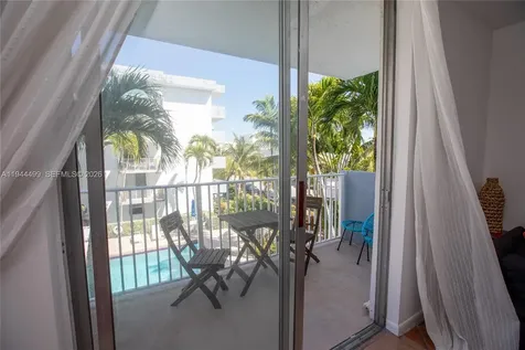 1801 S Treasure Drive North Bay Village FL 33141