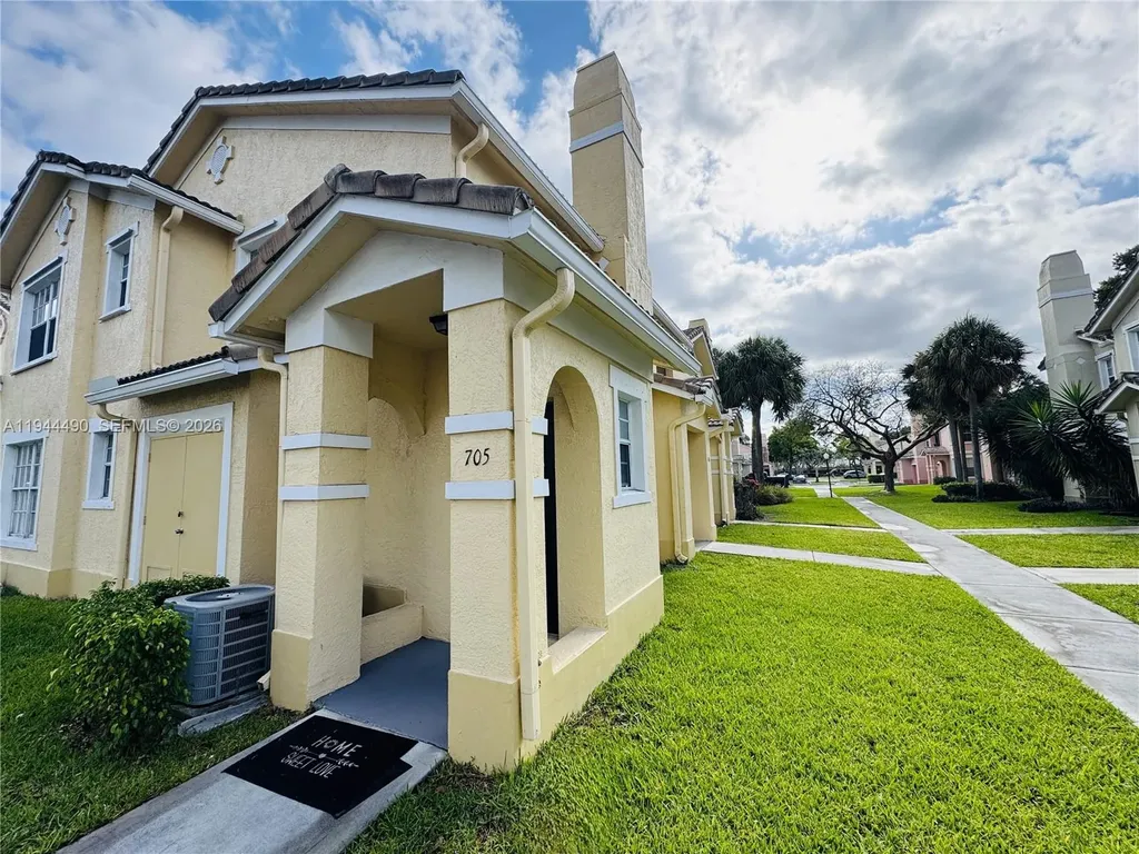 705 Belmont Lane North Lauderdale FL 33068