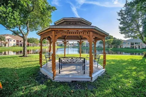 705 Belmont Lane North Lauderdale FL 33068