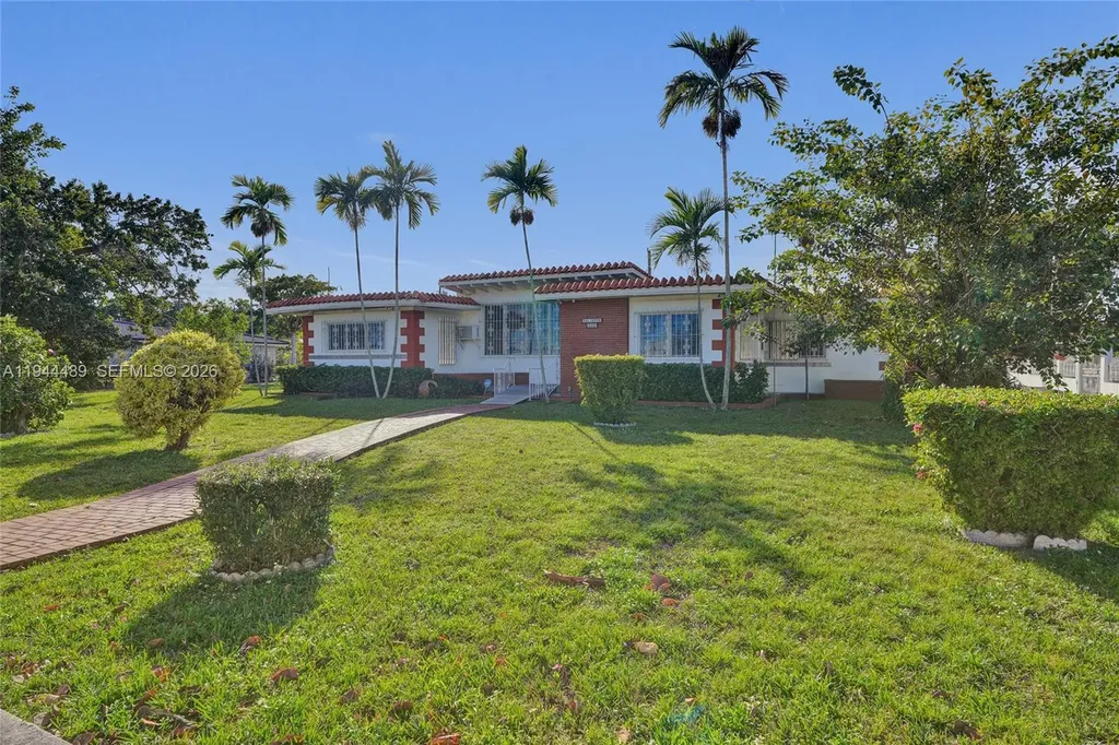 500 SW 39th Court Miami FL 33134