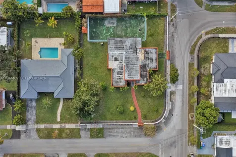 500 SW 39th Court Miami FL 33134