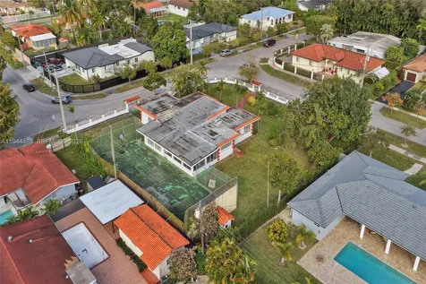 500 SW 39th Court Miami FL 33134