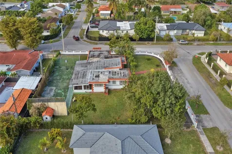 500 SW 39th Court Miami FL 33134