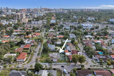 500 SW 39th Court Miami FL 33134