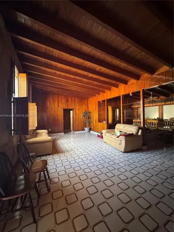 500 SW 39th Court Miami FL 33134