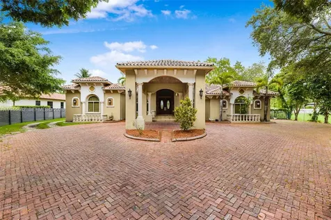 7761 SW 122nd Avenue Miami FL 33183