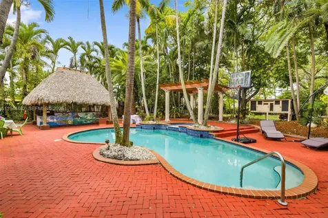 7761 SW 122nd Avenue Miami FL 33183