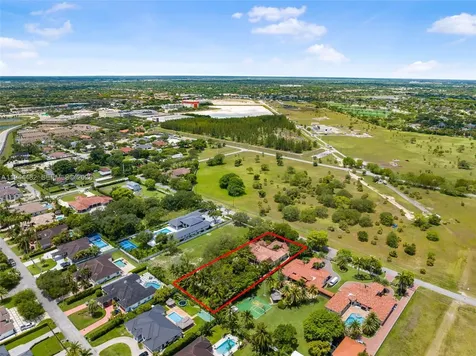 7761 SW 122nd Avenue Miami FL 33183