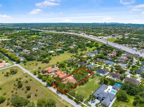 7761 SW 122nd Avenue Miami FL 33183