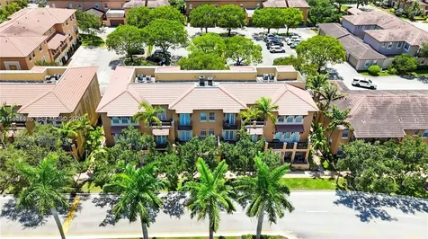 814 SW 147th Avenue Pembroke Pines FL 33027