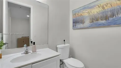 814 SW 147th Avenue Pembroke Pines FL 33027