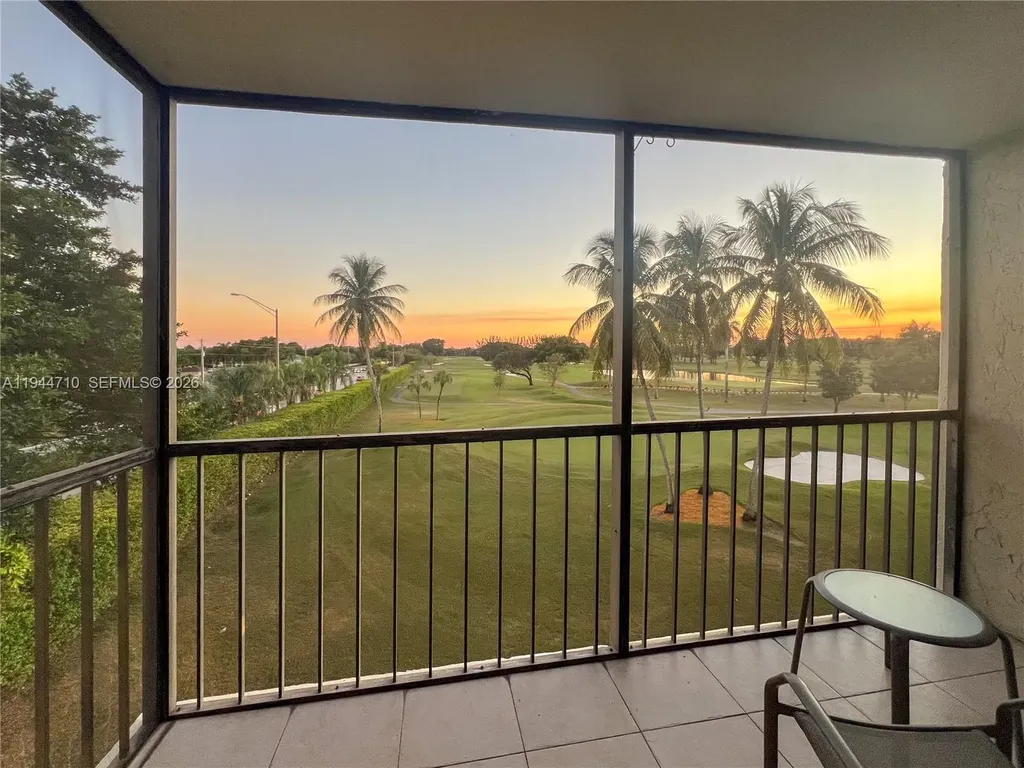 8900 Washington Boulevard Pembroke Pines FL 33025