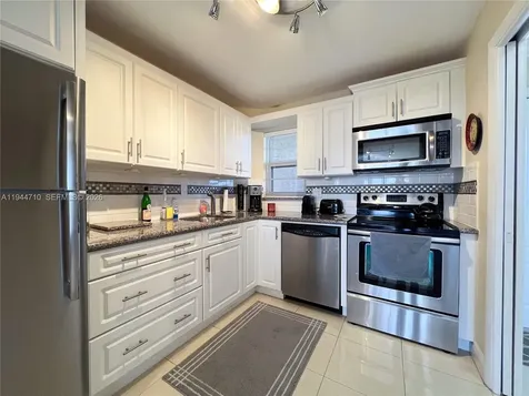 8900 Washington Boulevard Pembroke Pines FL 33025