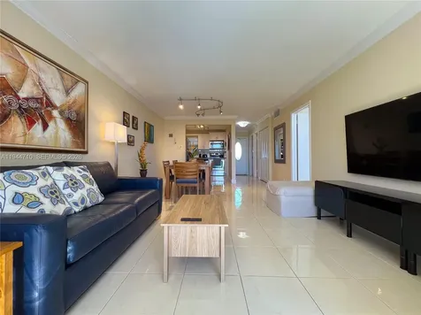 8900 Washington Boulevard Pembroke Pines FL 33025