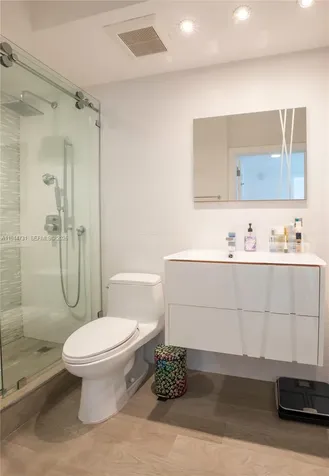 110 Washington Avenue Miami Beach FL 33139