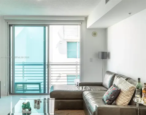 110 Washington Avenue Miami Beach FL 33139
