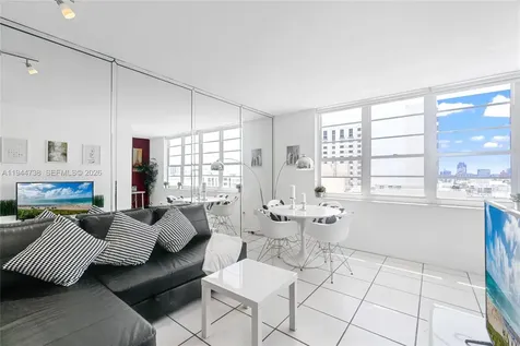 100 Lincoln Road Miami Beach FL 33139