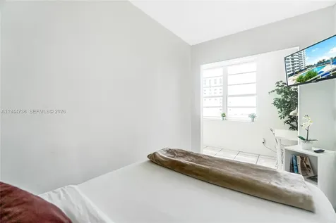 100 Lincoln Road Miami Beach FL 33139