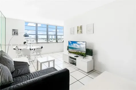 100 Lincoln Road Miami Beach FL 33139