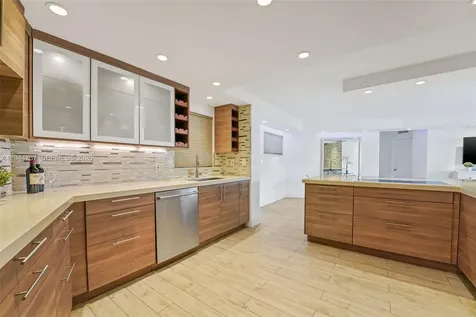 1881 Washington Avenue Miami Beach FL 33139