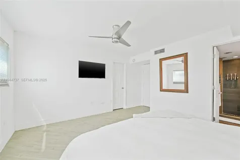 1881 Washington Avenue Miami Beach FL 33139