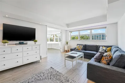 1881 Washington Avenue Miami Beach FL 33139
