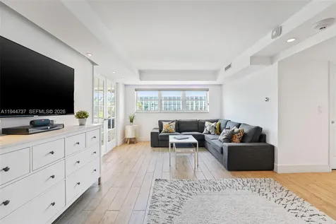 1881 Washington Avenue Miami Beach FL 33139
