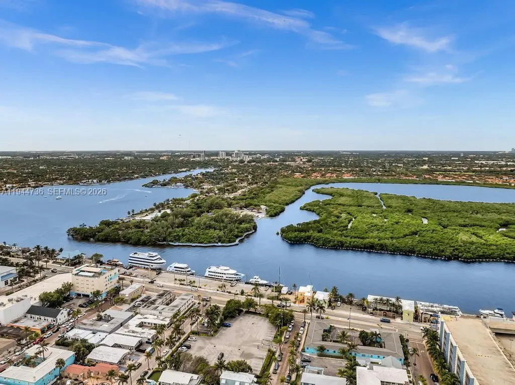 1318 N Ocean Drive Hollywood FL 33019