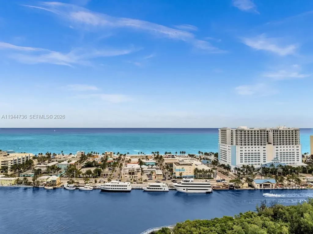1318 N Ocean Drive Hollywood FL 33019