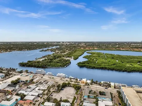 1318 N Ocean Drive Hollywood FL 33019