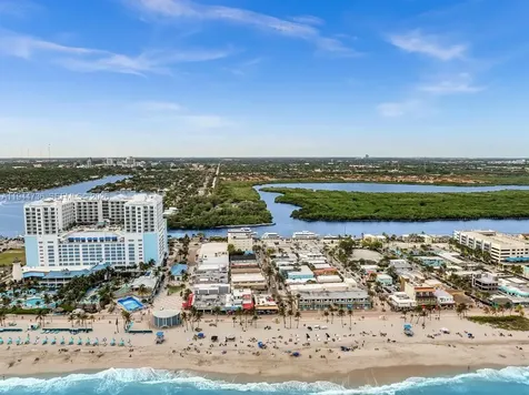 1318 N Ocean Drive Hollywood FL 33019