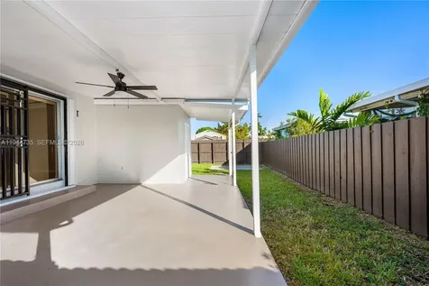3855 SW 87th Place Miami FL 33165