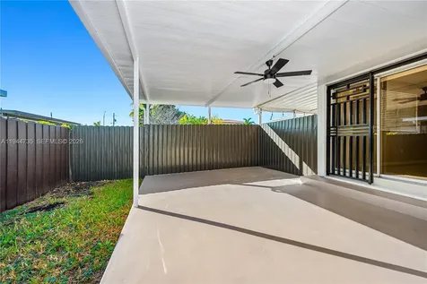 3855 SW 87th Place Miami FL 33165