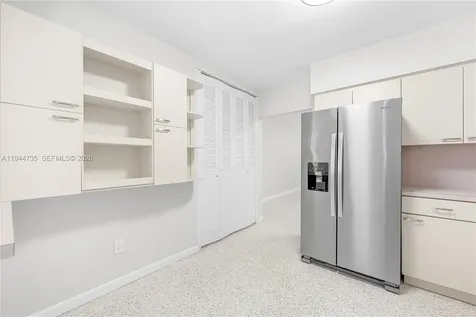 3855 SW 87th Place Miami FL 33165