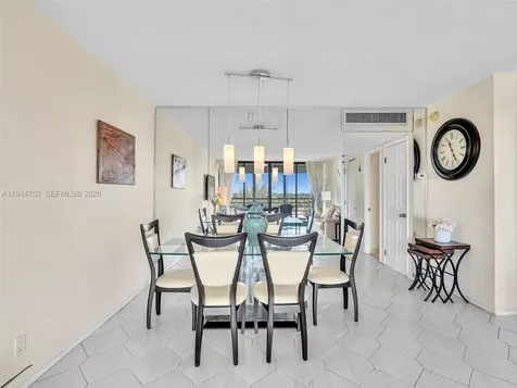 20400 W Country Club Drive Aventura FL 33180